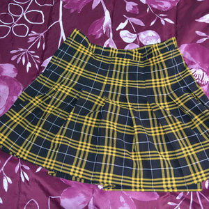 pleated school skirt